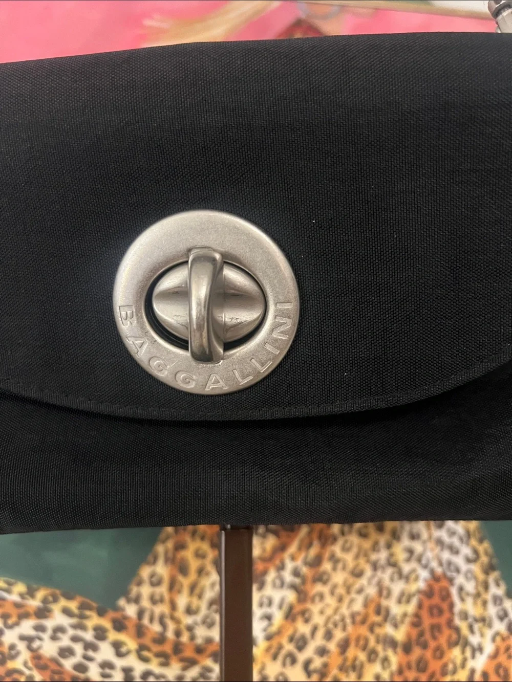 Baggallini Black Shoulder Bag with Silver Turn-Lock - Picture 2 of 10